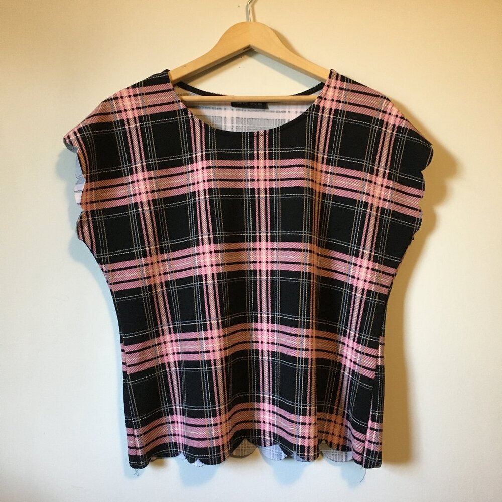 Mandy Evans Canada Pink Plaid Scalloped Hem Die Cut Top Large Coquette
